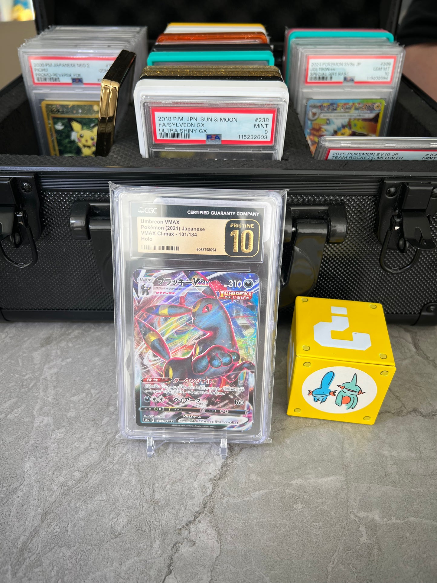 CGC 10 – Umbreon VMAX 2021 Pokémon Japanese VMAX Climax #101/184 Holo